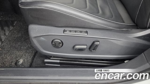 Volkswagen Jetta 2023 — photo 31