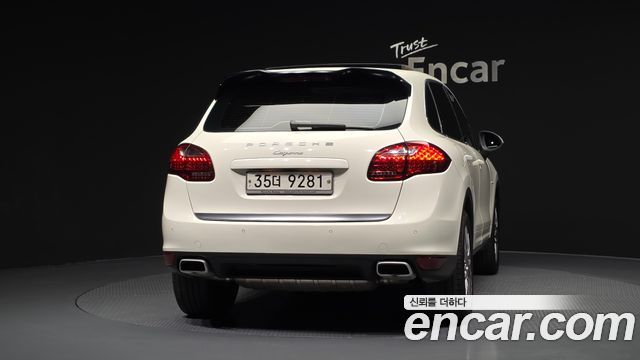 Porsche Cayenne 2012 — photo 4