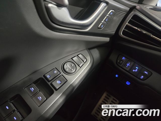 Hyundai Ioniq 2020 — photo 13