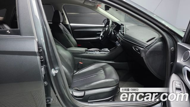 Hyundai Sonata 2020 — photo 17