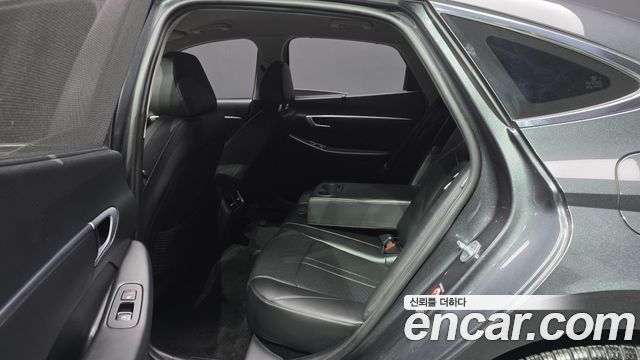 Hyundai Sonata 2020 — photo 16
