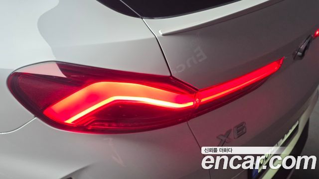 BMW X6 2022 — photo 9