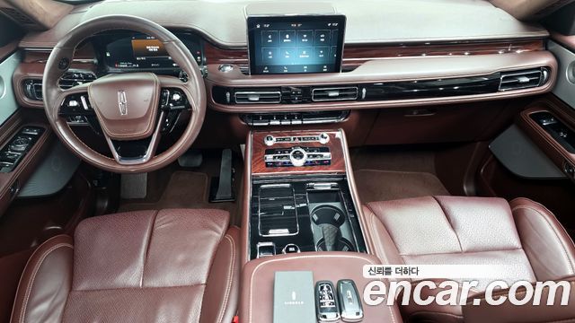 Lincoln Aviator 2023 — photo 7