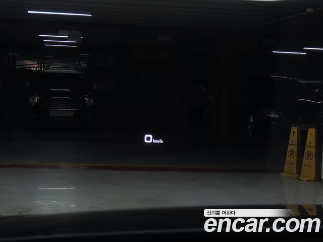 Audi SQ5 2023 — photo 15