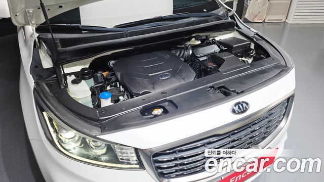 Kia Canival 2019 — photo 6