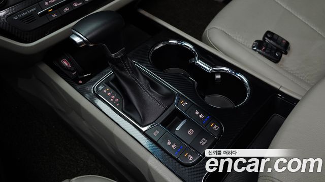 Kia Canival 2019 — photo 12