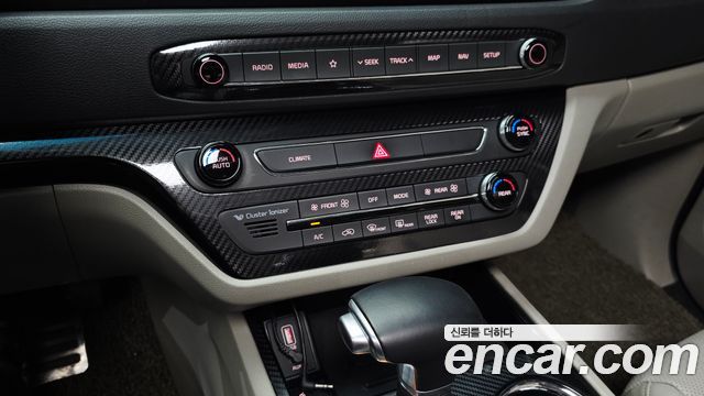Kia Canival 2019 — photo 29