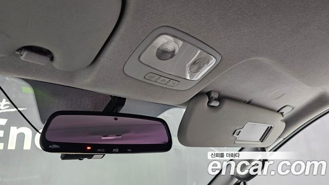 Hyundai Starex 2011 — photo 18