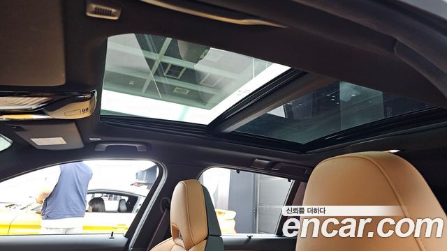 BMW 3-Series 2022 — photo 19