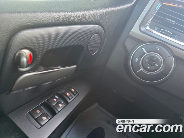 KG Mobility KORANDO 2016 — photo 11