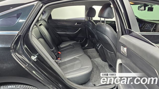 Hyundai Sonata 2019 — photo 12