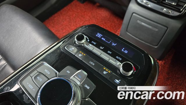 Genesis EQ900 2016 — photo 16