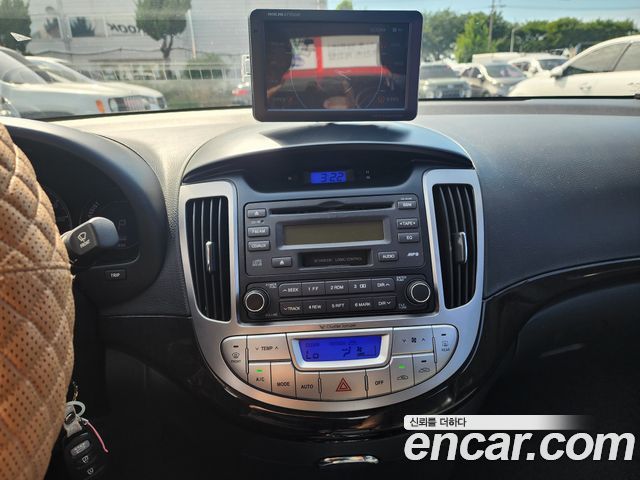 Hyundai AVANTE 2012 — photo 9