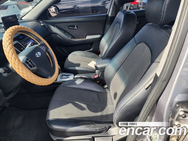 Hyundai AVANTE 2012 — photo 12