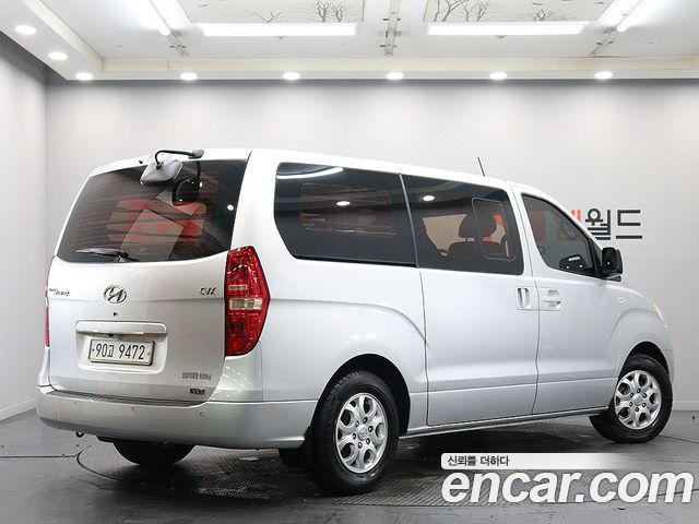 Hyundai Starex 2010 — photo 4