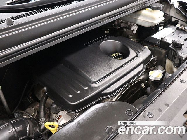 Hyundai Starex 2010 — photo 17