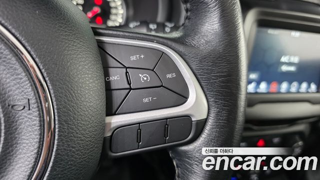Jeep Renegade 2021 — photo 26