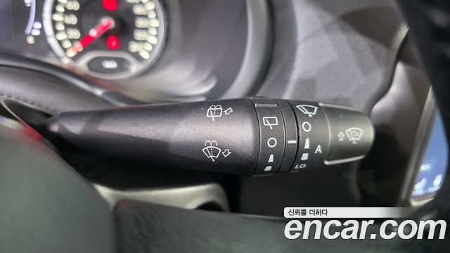 Jeep Renegade 2021 — photo 30