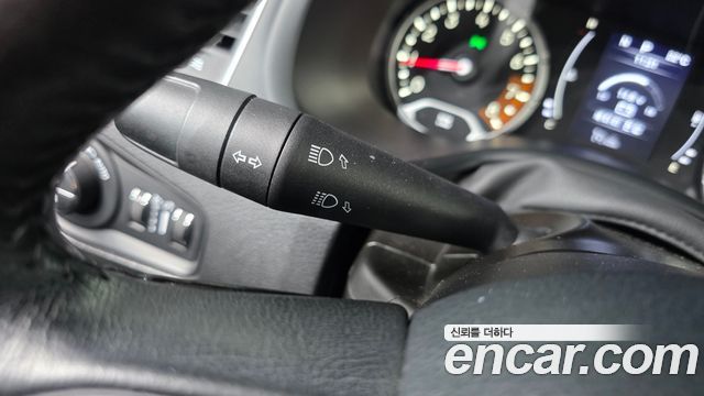 Jeep Renegade 2021 — photo 31