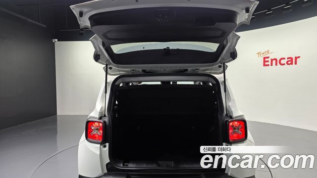 Jeep Renegade 2021 — photo 33
