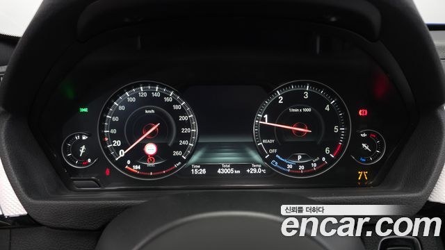 BMW Gran Turismo 2021 — photo 8