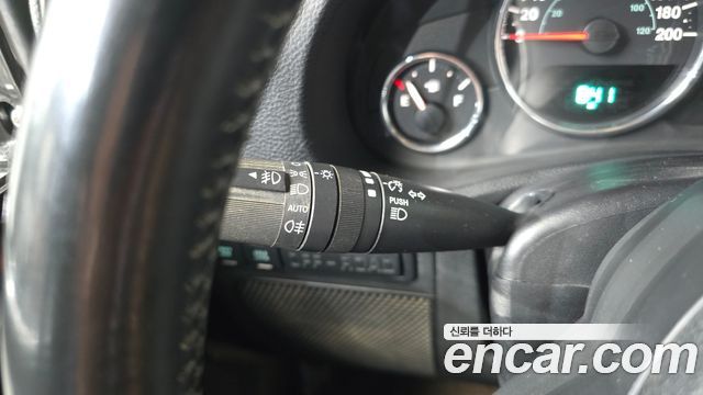 Jeep Wrangler 2011 — photo 28