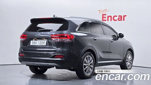 Kia Sorento 2017 — photo 2