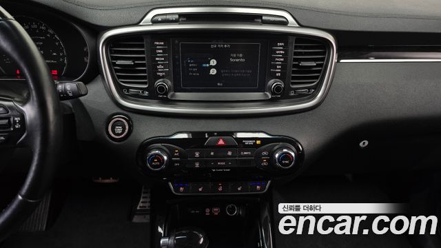Kia Sorento 2017 — photo 14