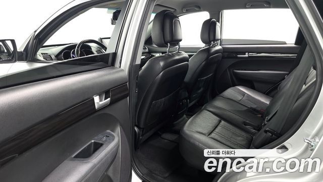 Kia Sorento 2012 — photo 11