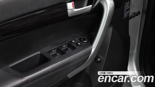 Kia Sorento 2012 — photo 16