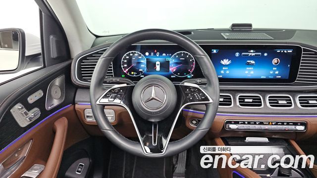 Mercedes-Benz GLE-Class 2024 — photo 12