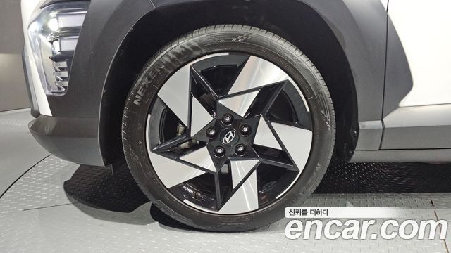 Hyundai Kona 2023 — photo 5