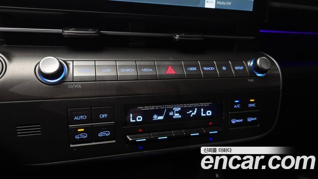 Hyundai Kona 2023 — photo 17