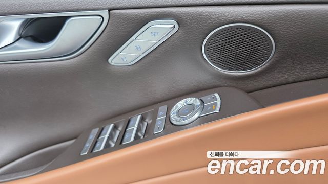 Genesis G80 2022 — photo 18