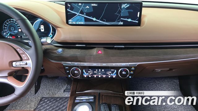 Genesis G80 2022 — photo 24