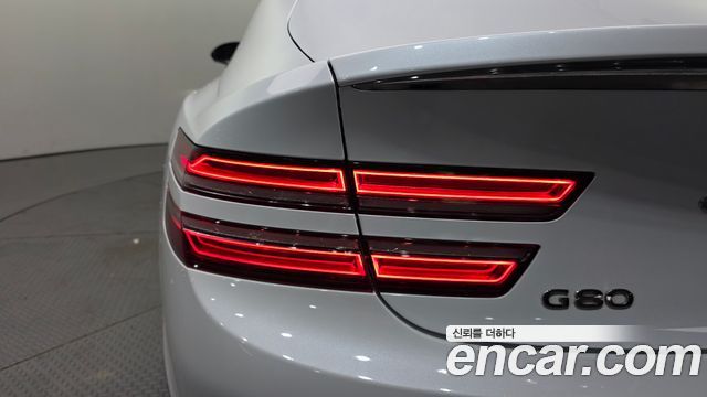Genesis G80 2022 — photo 9