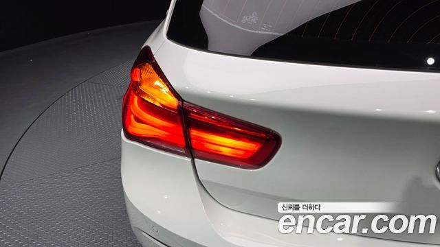 BMW 1-Series 2017 — photo 9