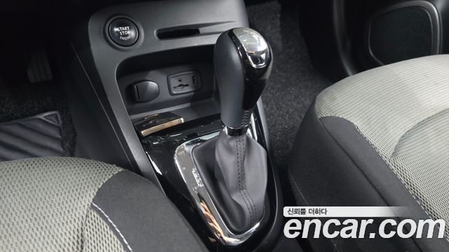 Renault Korea QM3 2015 — photo 12
