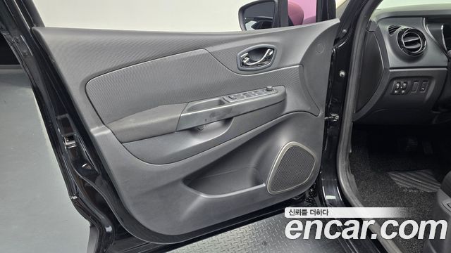 Renault Korea QM3 2015 — photo 14
