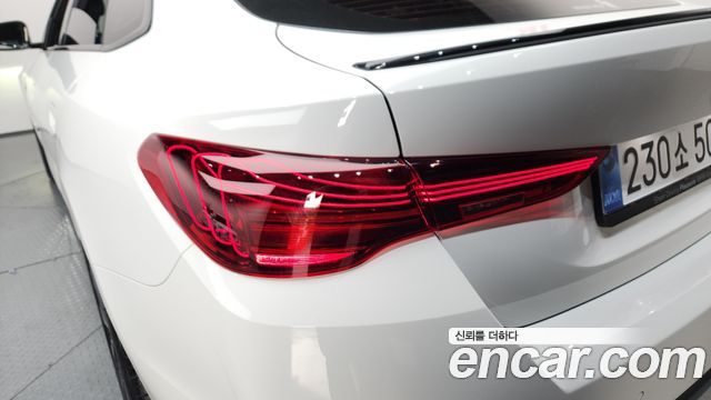 BMW 4-Series 2025 — photo 9