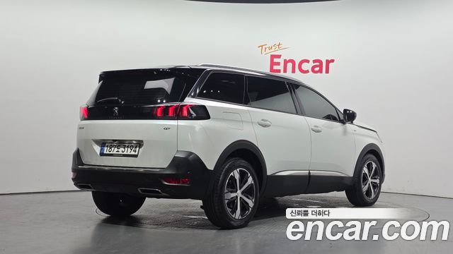 Peugeot 5008 2022 — photo 2