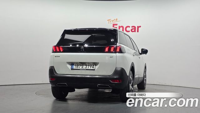 Peugeot 5008 2022 — photo 4