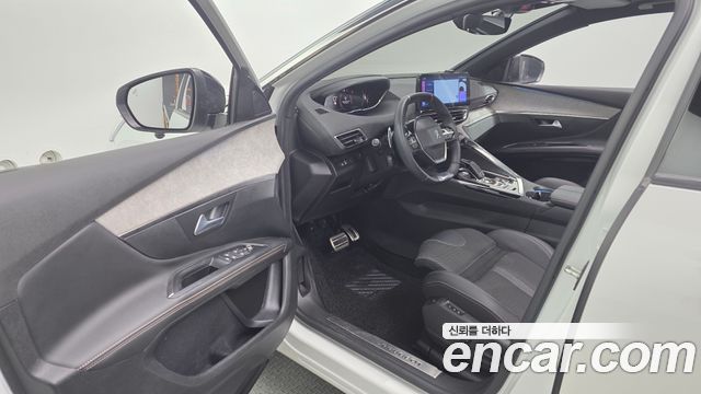 Peugeot 5008 2022 — photo 10