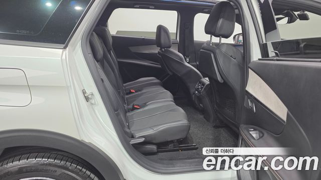 Peugeot 5008 2022 — photo 12