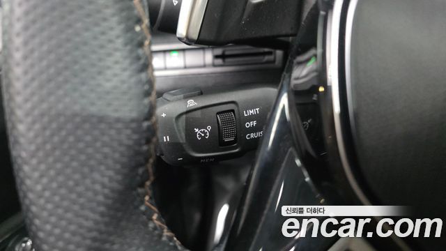 Peugeot 5008 2022 — photo 19