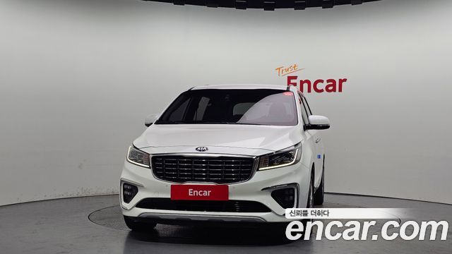 Kia Canival 2019 — photo 3