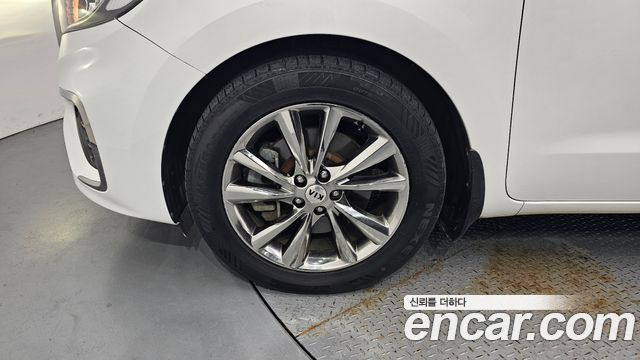 Kia Canival 2019 — photo 5