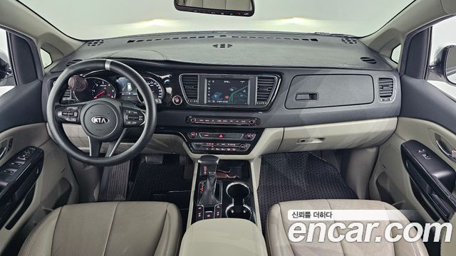 Kia Canival 2019 — photo 10