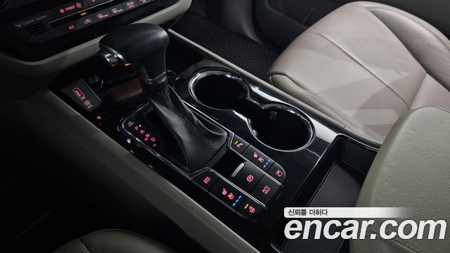 Kia Canival 2019 — photo 12