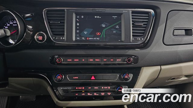 Kia Canival 2019 — photo 18